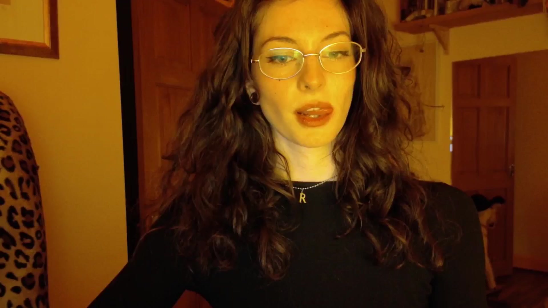 Gallery image thumbnail from sylksiren's myfreecams stream on, 03/28/2025, 23:10 image 12 of 20