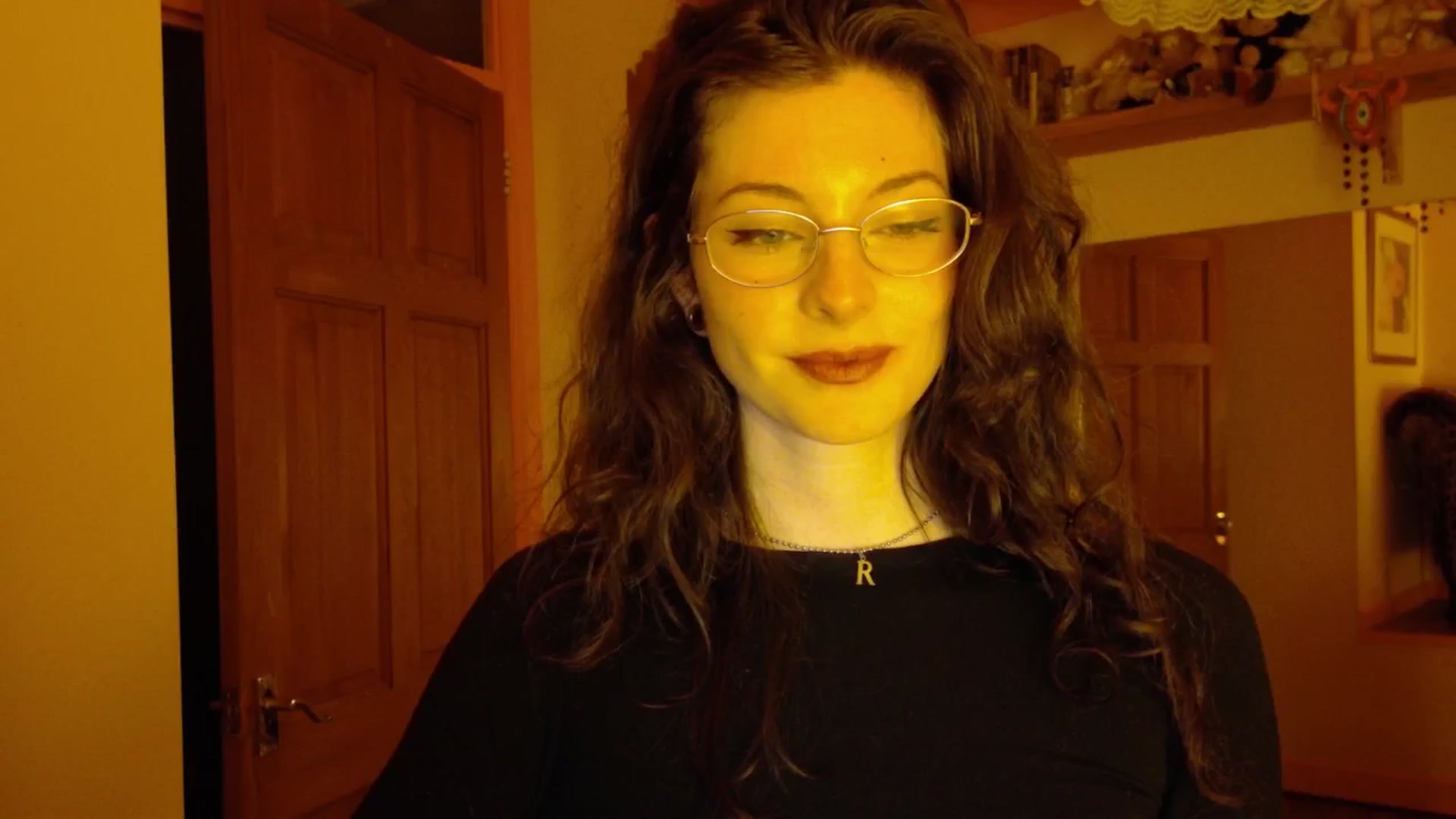 Gallery image thumbnail from sylksiren's myfreecams stream on, 03/28/2025, 23:10 image 1 of 20