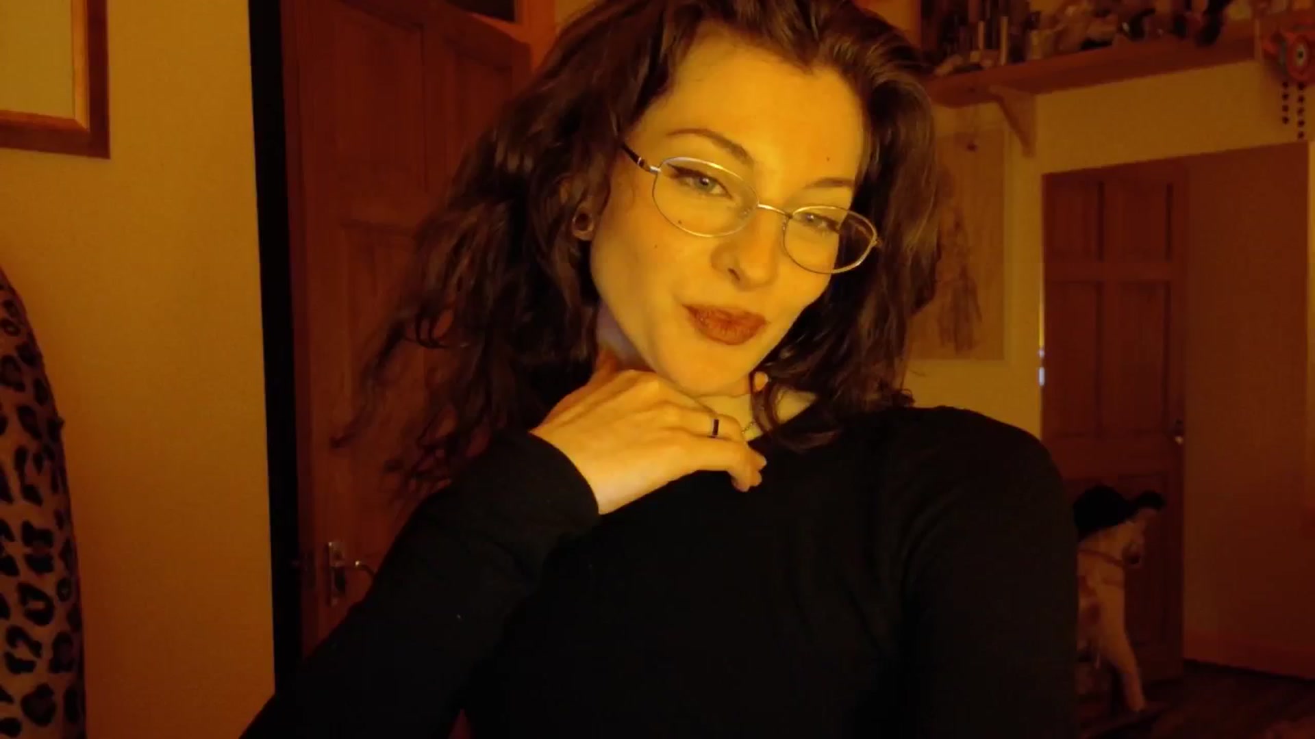 Gallery image thumbnail from sylksiren's myfreecams stream on, 03/28/2025, 23:10 image 3 of 20