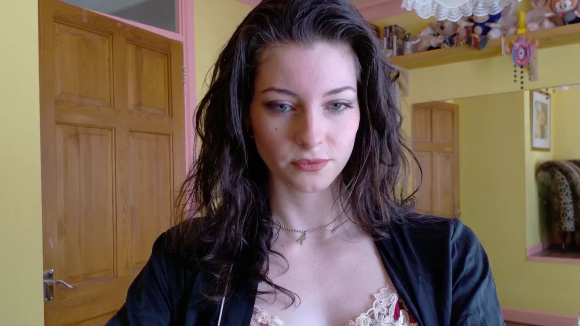 Gallery image thumbnail from sylksiren's myfreecams stream on, 04/02/2025, 14:03 image 16 of 20