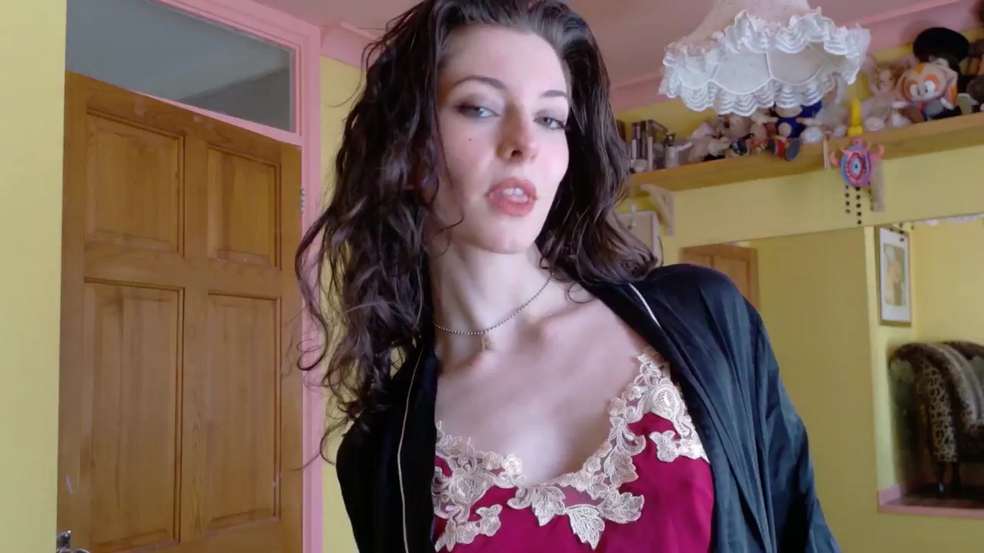 Gallery image thumbnail from sylksiren's myfreecams stream on, 04/02/2025, 14:03 image 6 of 20