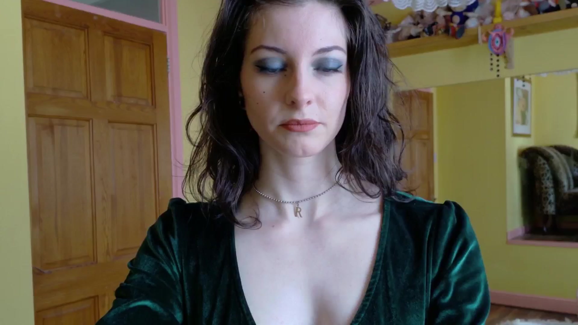Gallery image thumbnail from sylksiren's myfreecams stream on, 04/03/2025, 12:24 image 11 of 20