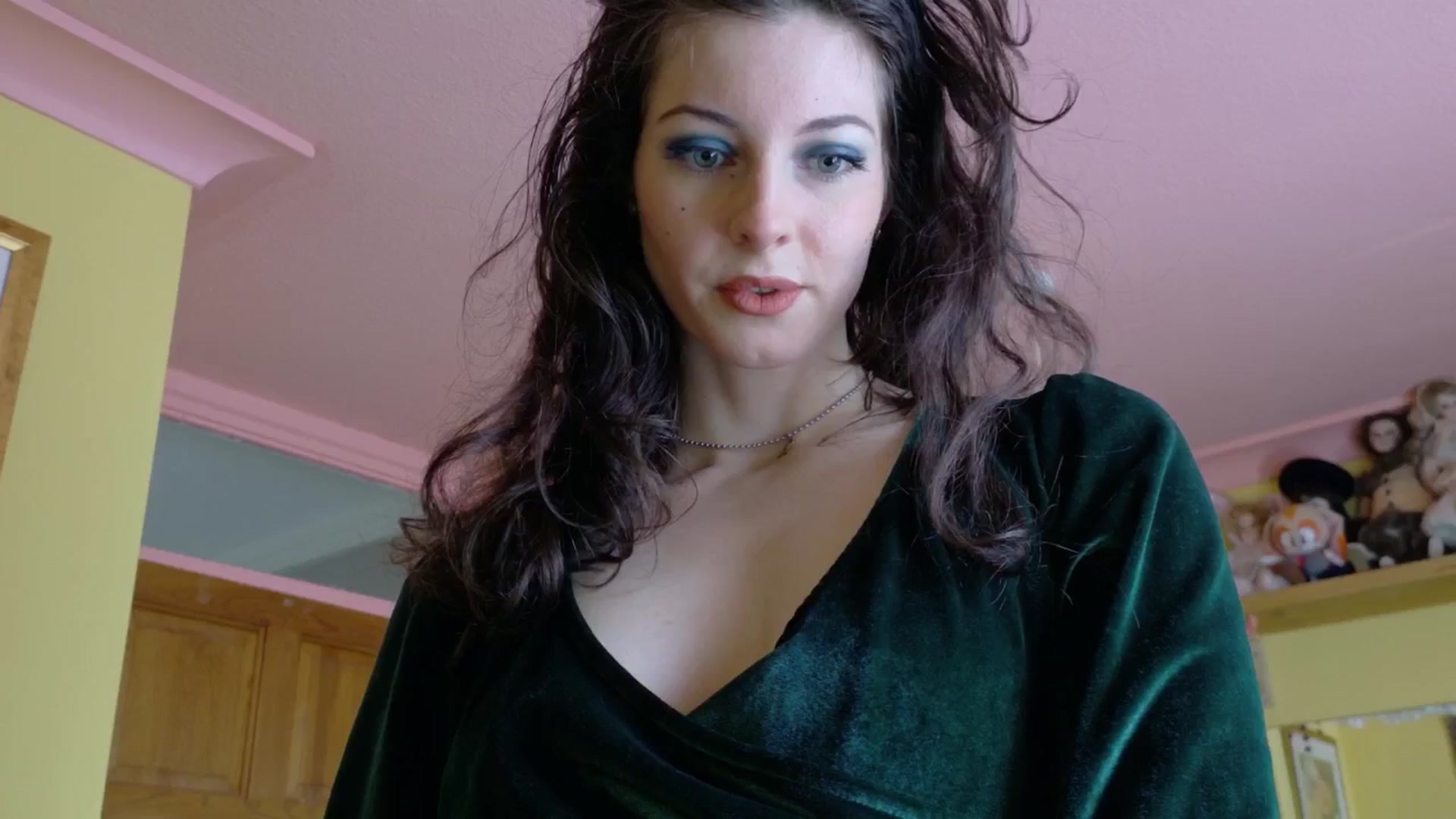Gallery image thumbnail from sylksiren's myfreecams stream on, 04/03/2025, 12:24 image 1 of 20