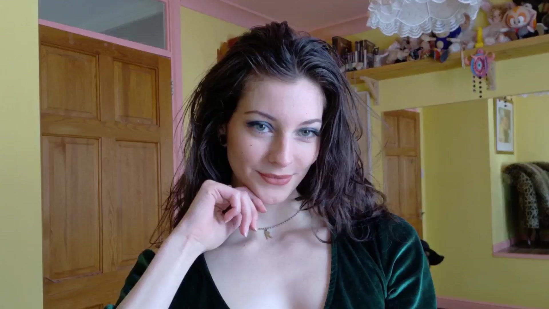 Gallery image thumbnail from sylksiren's myfreecams stream on, 04/03/2025, 12:24 image 7 of 20