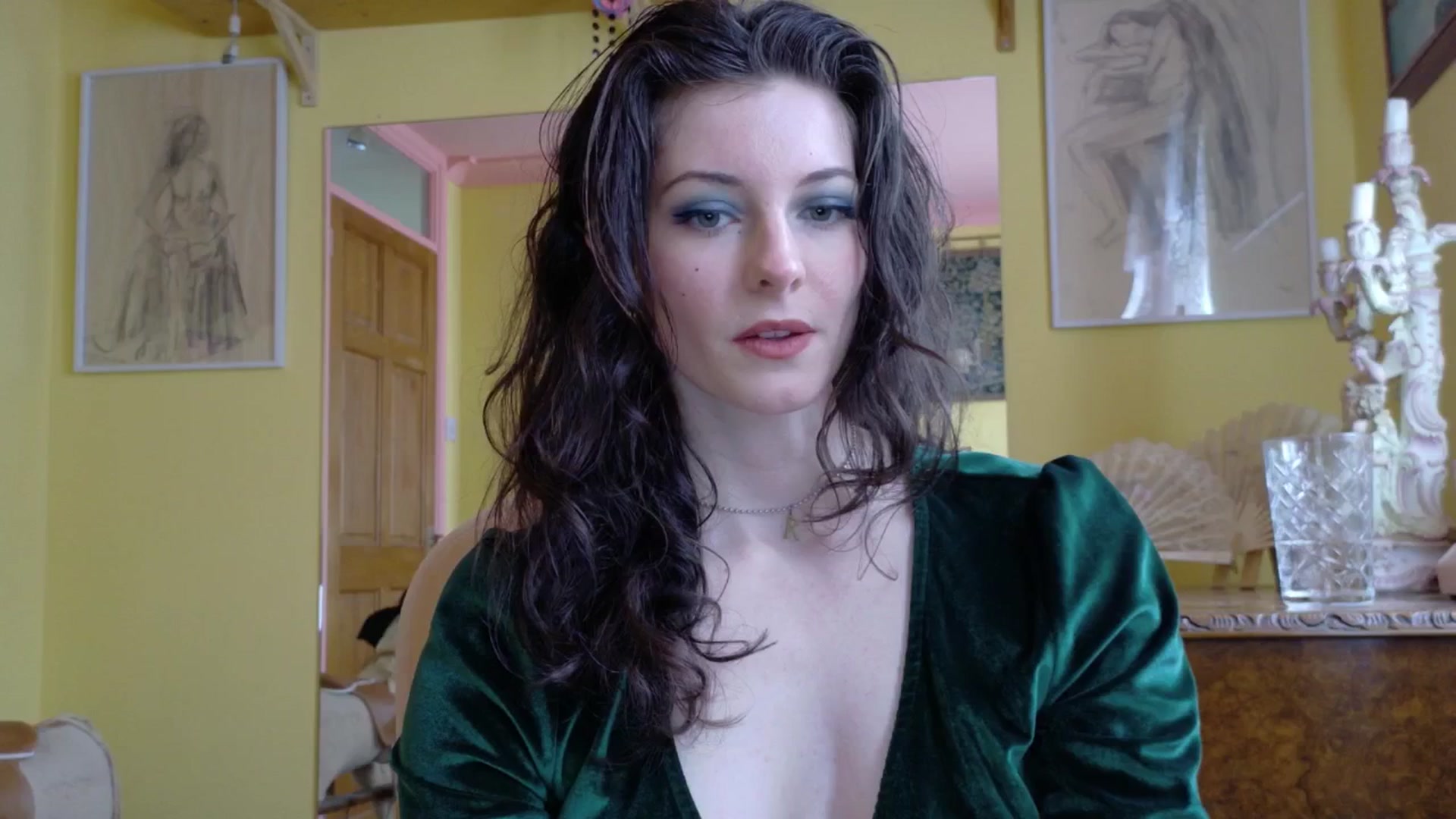 Gallery image thumbnail from sylksiren's myfreecams stream on, 04/03/2025, 14:44 image 3 of 20