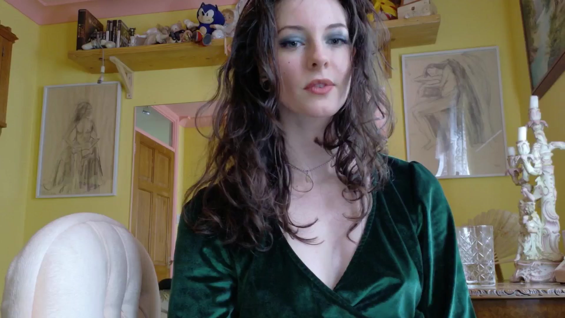 Gallery image thumbnail from sylksiren's myfreecams stream on, 04/03/2025, 14:44 image 17 of 20