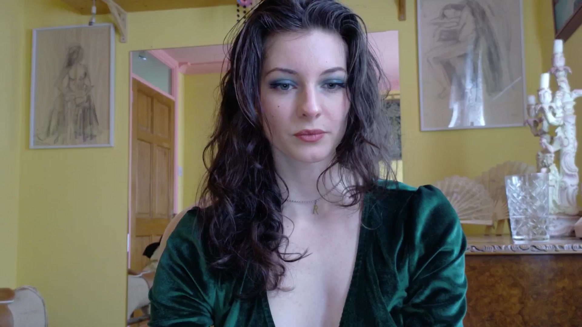 Gallery image thumbnail from sylksiren's myfreecams stream on, 04/03/2025, 14:44 image 2 of 20