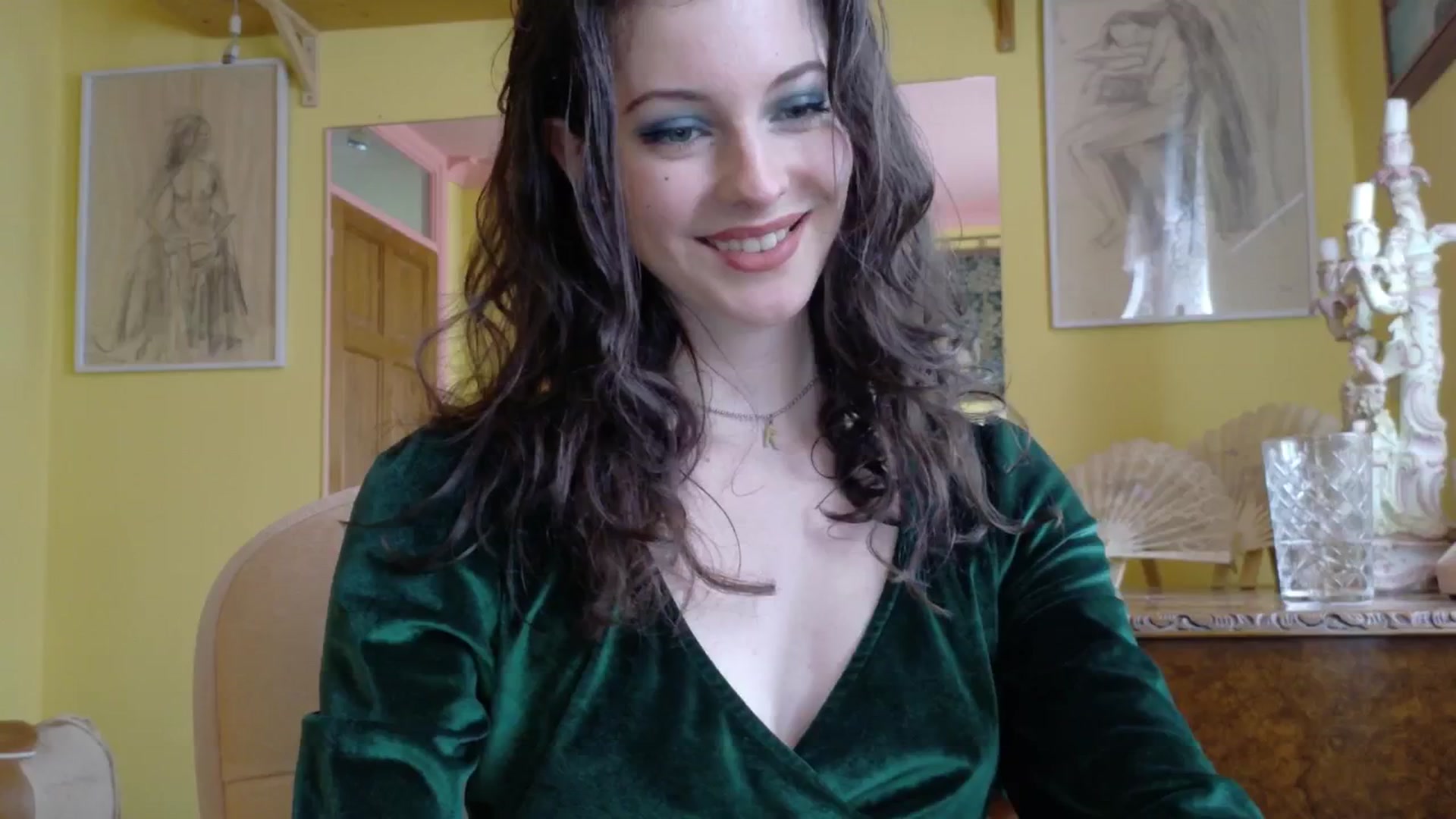 Gallery image thumbnail from sylksiren's myfreecams stream on, 04/03/2025, 14:44 image 10 of 20