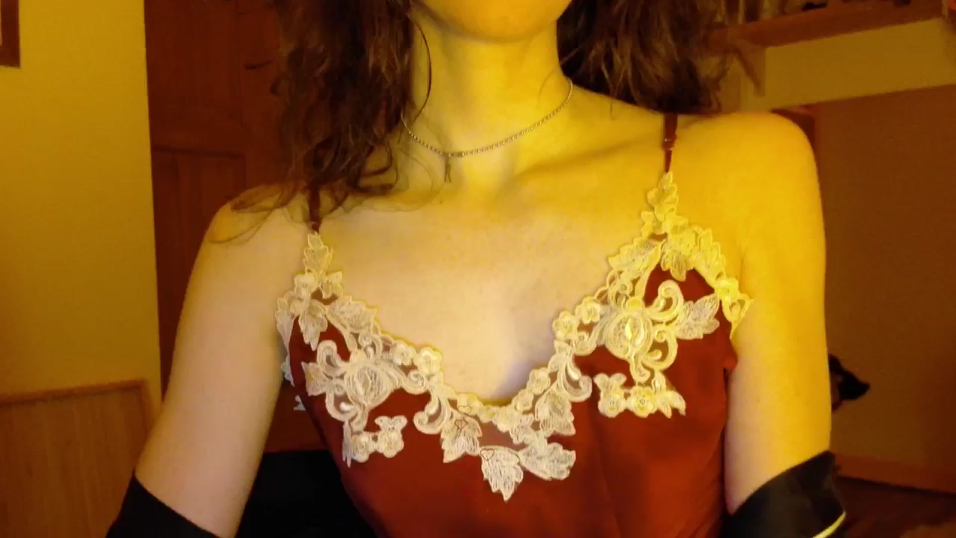 Gallery image thumbnail from sylksiren's myfreecams stream on, 04/03/2025, 20:47 image 17 of 20