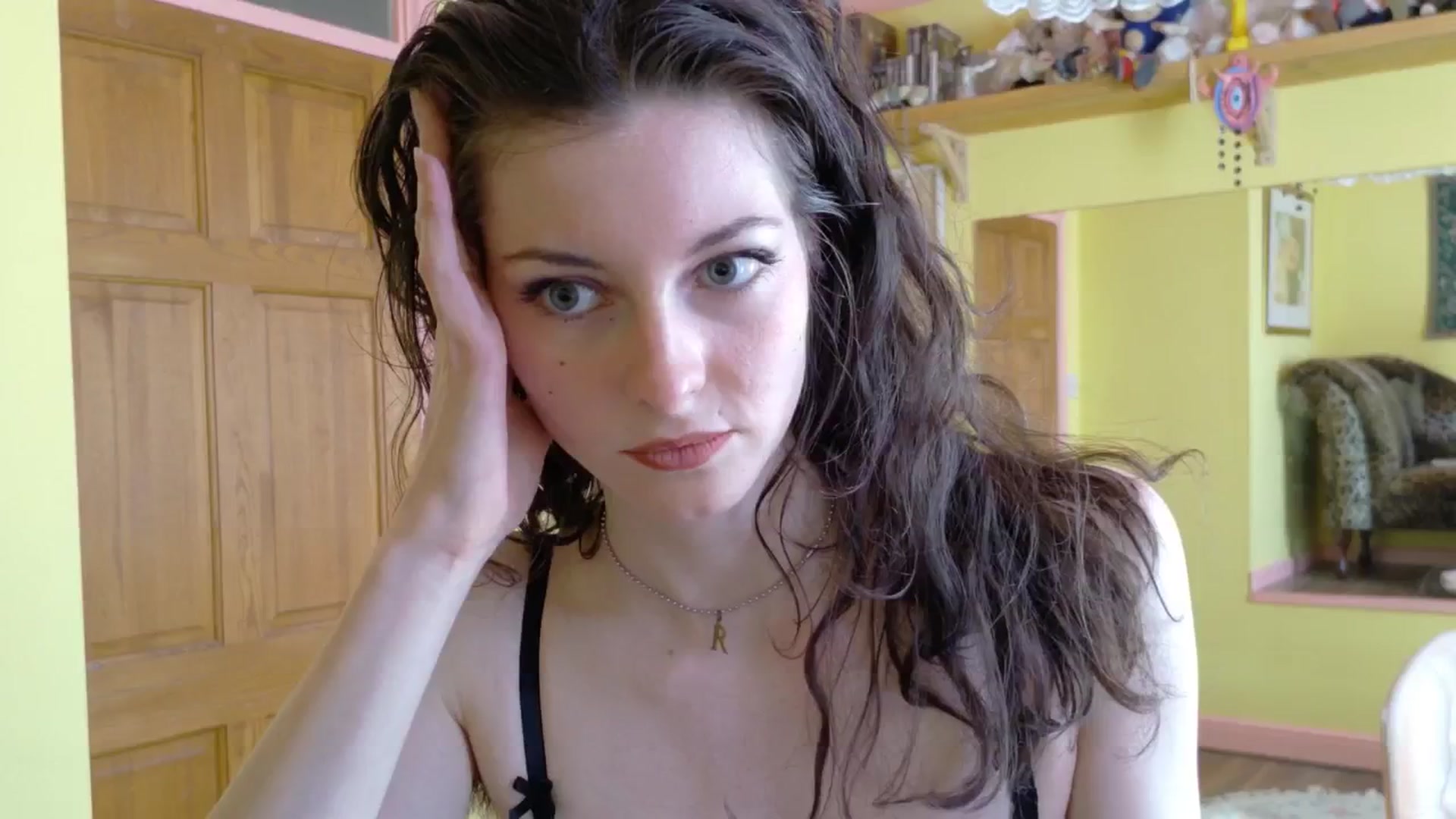 Gallery image thumbnail from sylksiren's myfreecams stream on, 04/04/2025, 16:23 image 16 of 20