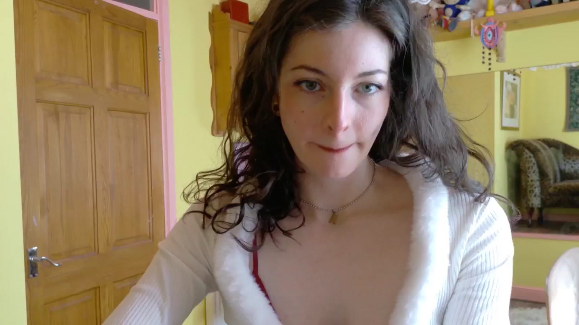 Gallery image thumbnail from sylksiren's myfreecams stream on, 04/08/2025, 14:46 image 15 of 20