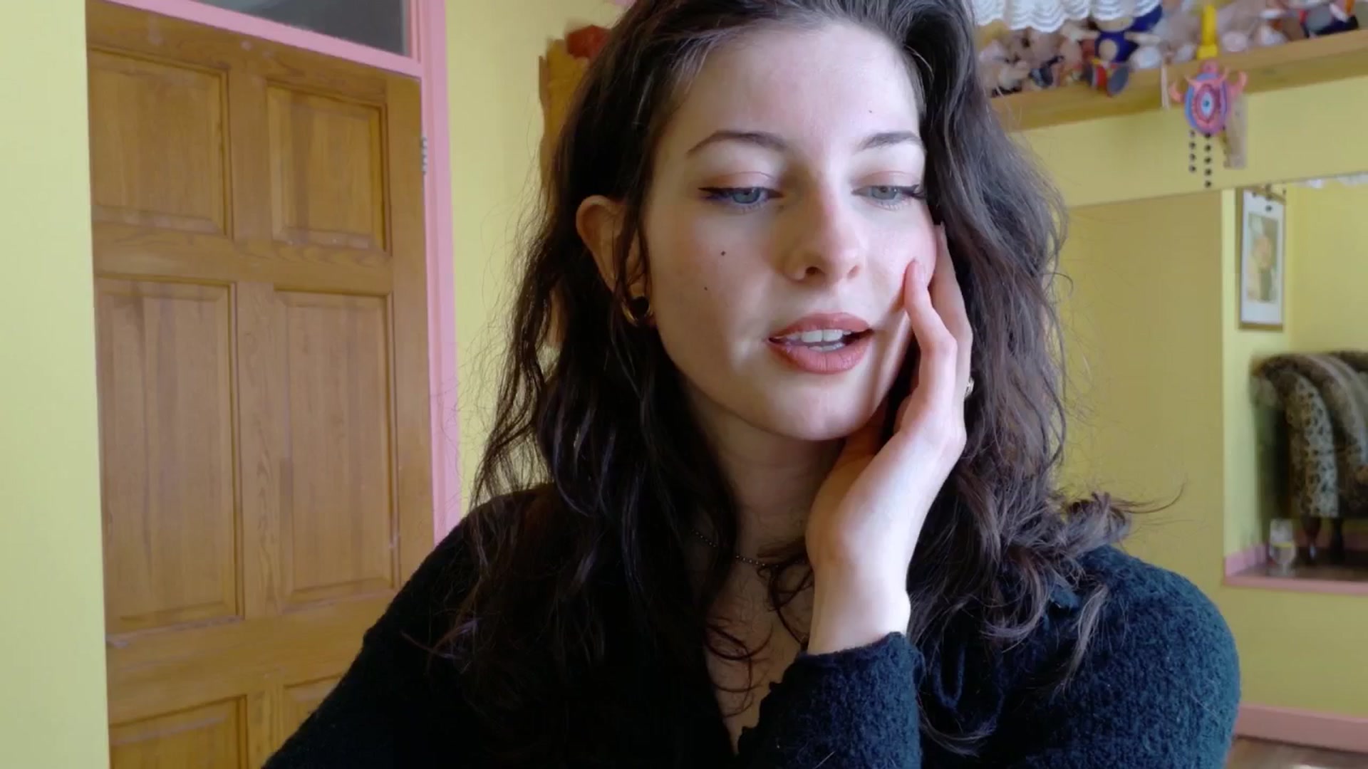 Gallery image thumbnail from sylksiren's myfreecams stream on, 04/11/2025, 13:30 image 15 of 20