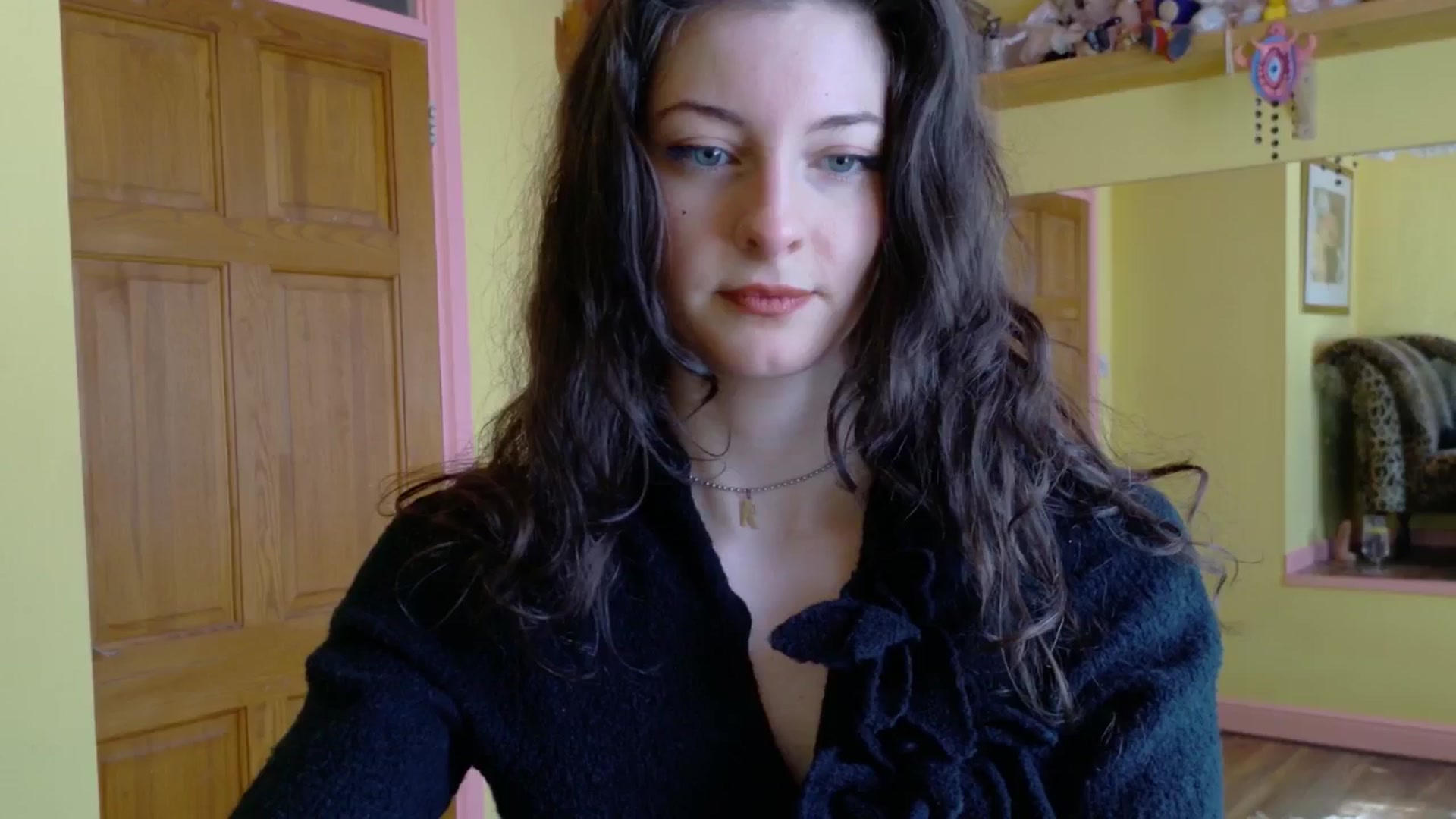 Gallery image thumbnail from sylksiren's myfreecams stream on, 04/11/2025, 13:30 image 7 of 20