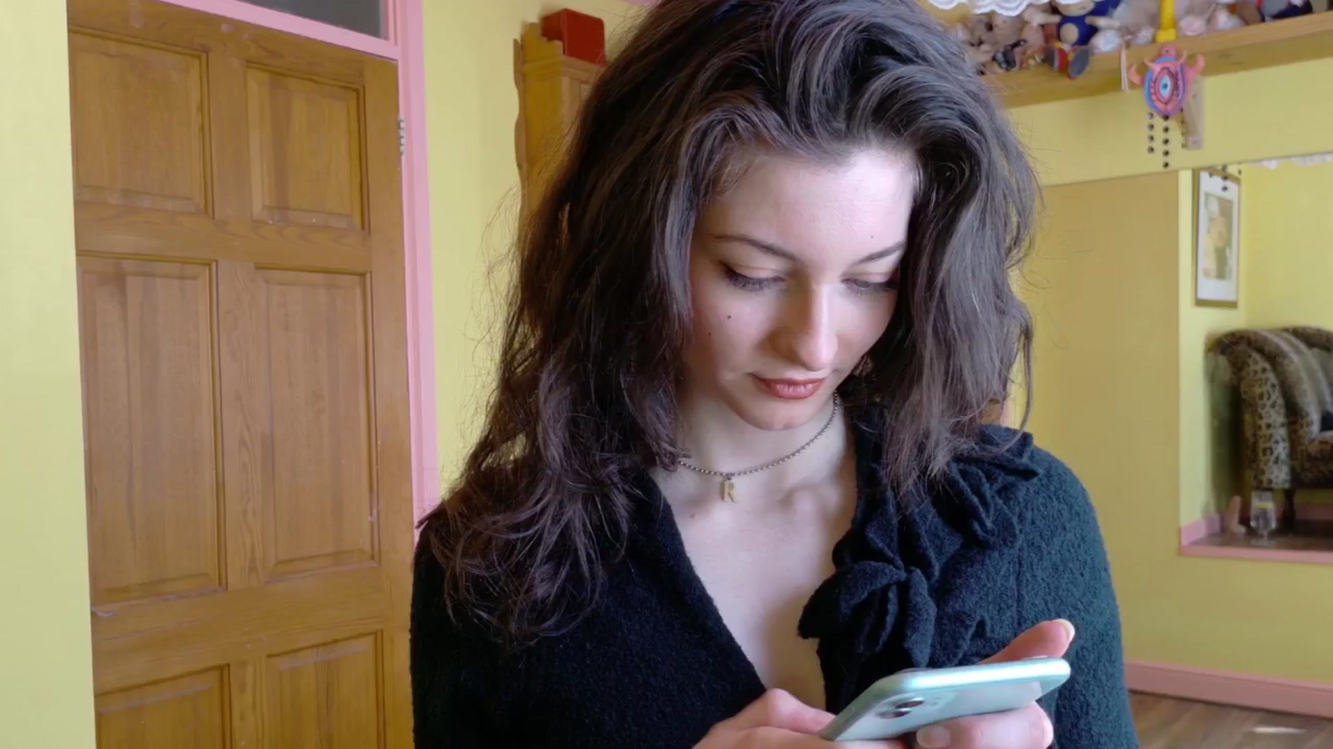 Gallery image thumbnail from sylksiren's myfreecams stream on, 04/11/2025, 13:30 image 10 of 20