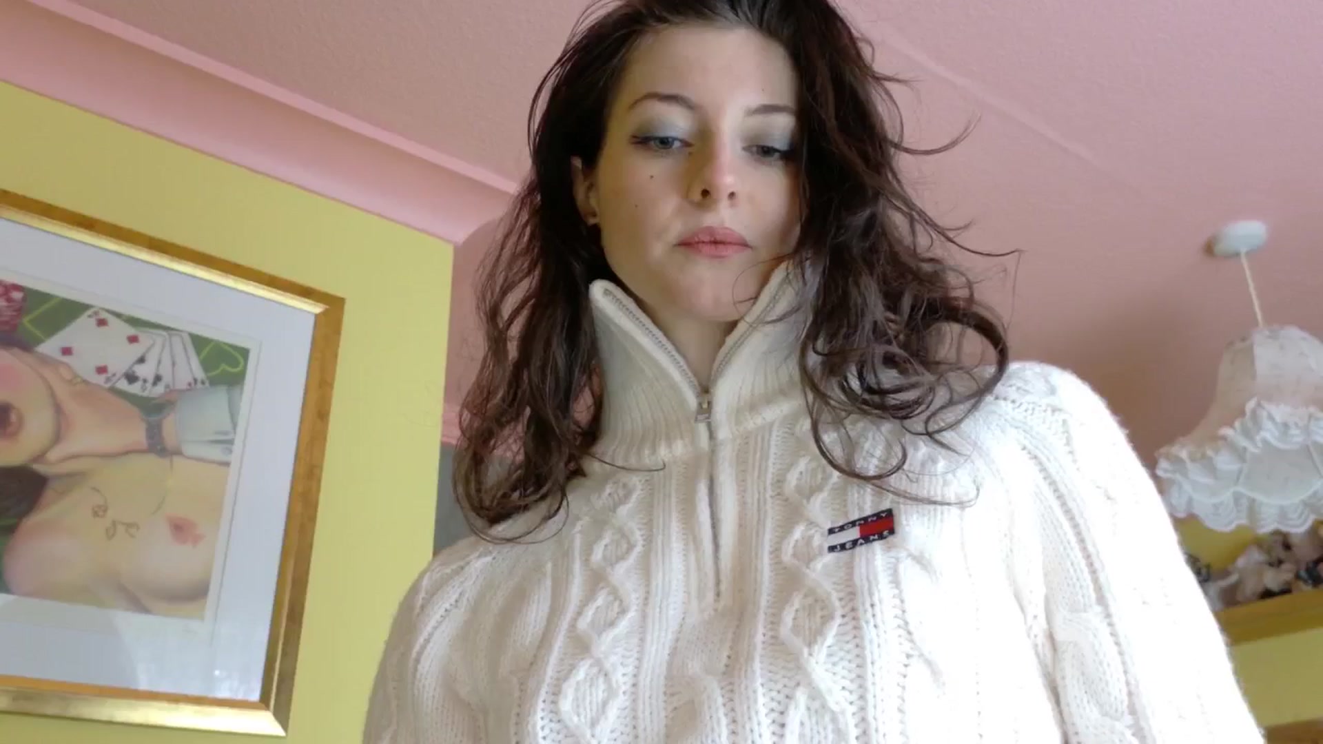 Gallery image thumbnail from sylksiren's myfreecams stream on, 04/15/2025, 14:37 image 20 of 20