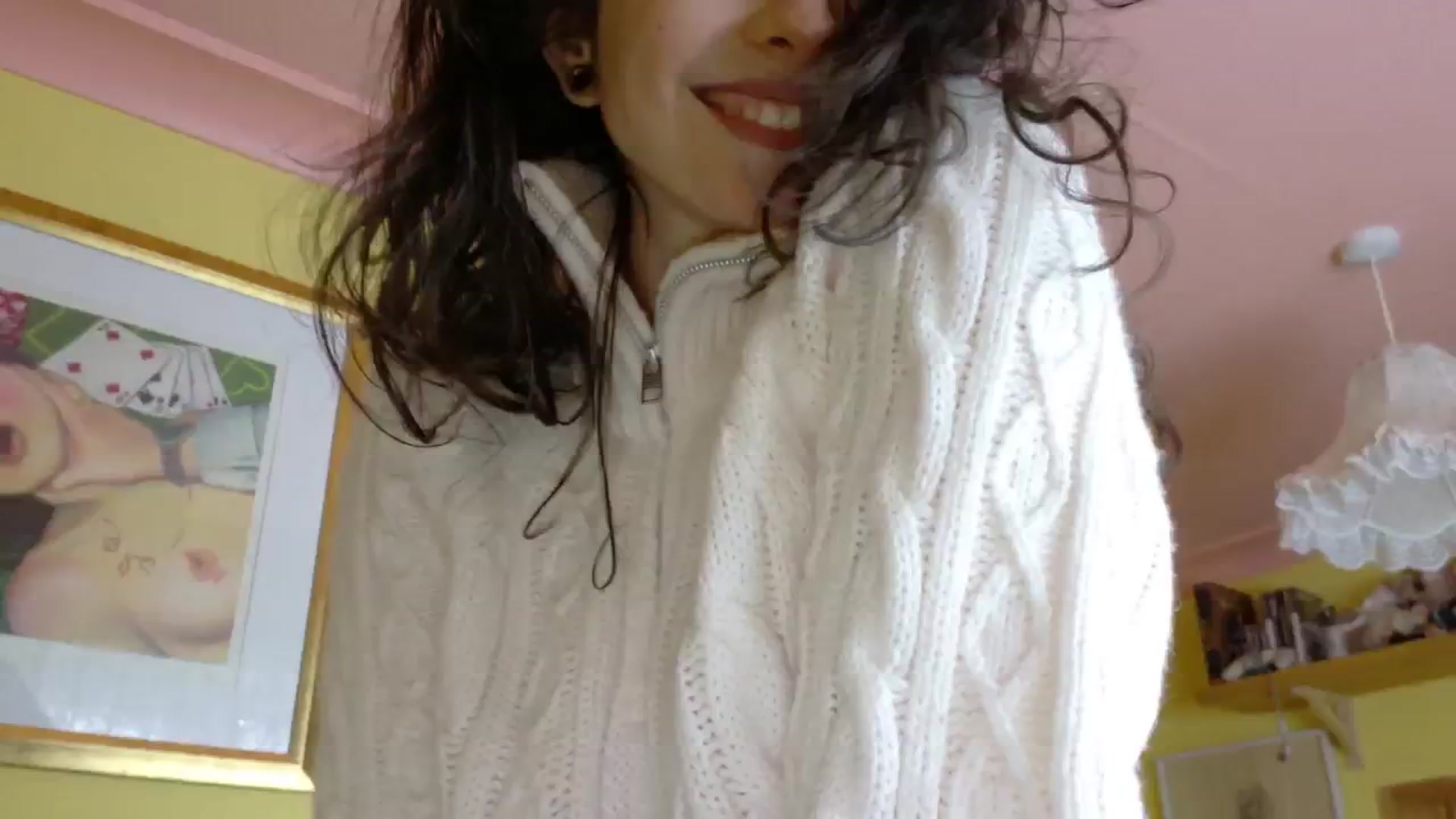 Gallery image thumbnail from sylksiren's myfreecams stream on, 04/15/2025, 14:37 image 18 of 20