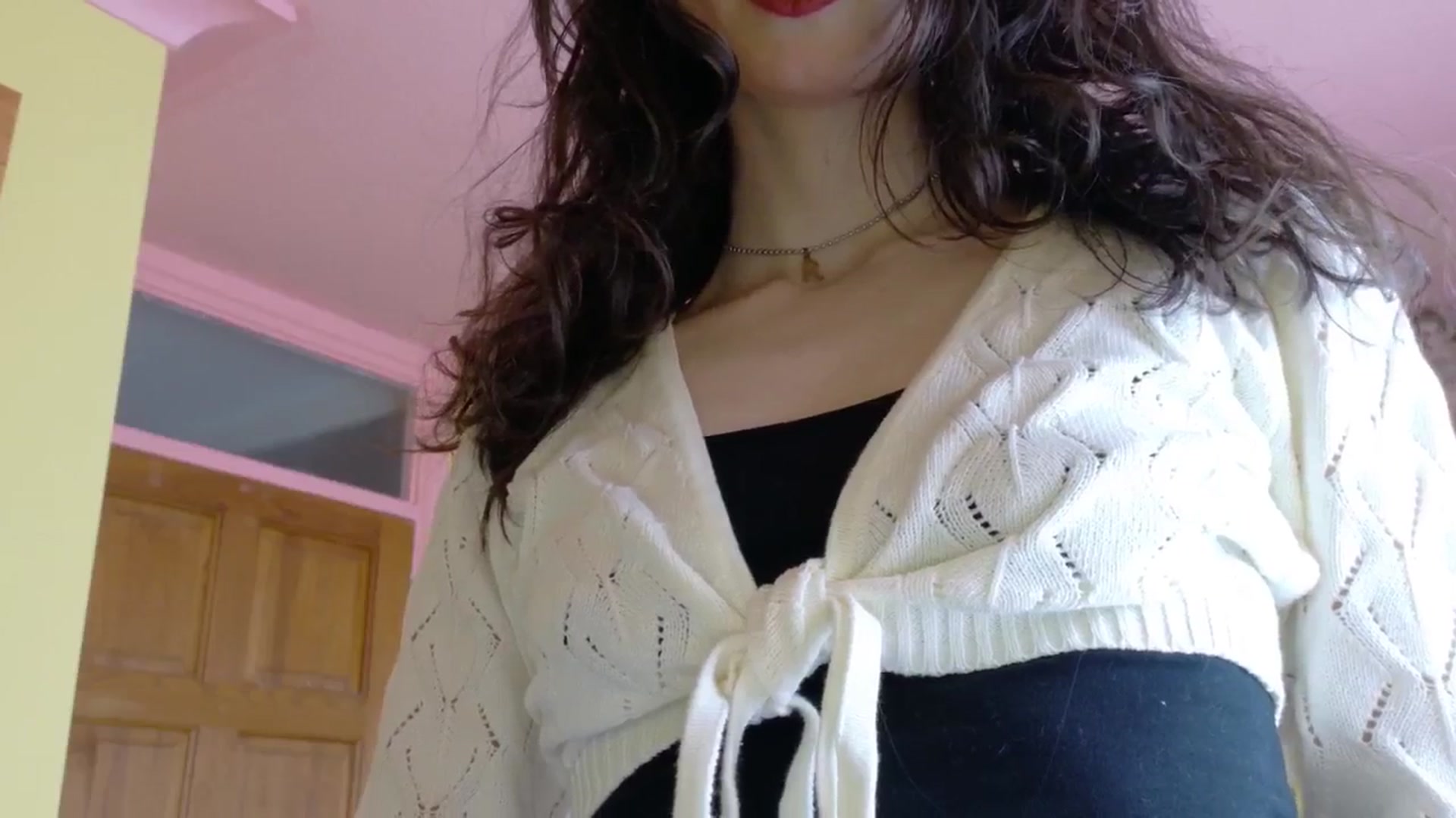 Gallery image thumbnail from sylksiren's myfreecams stream on, 04/17/2025, 15:05 image 2 of 20