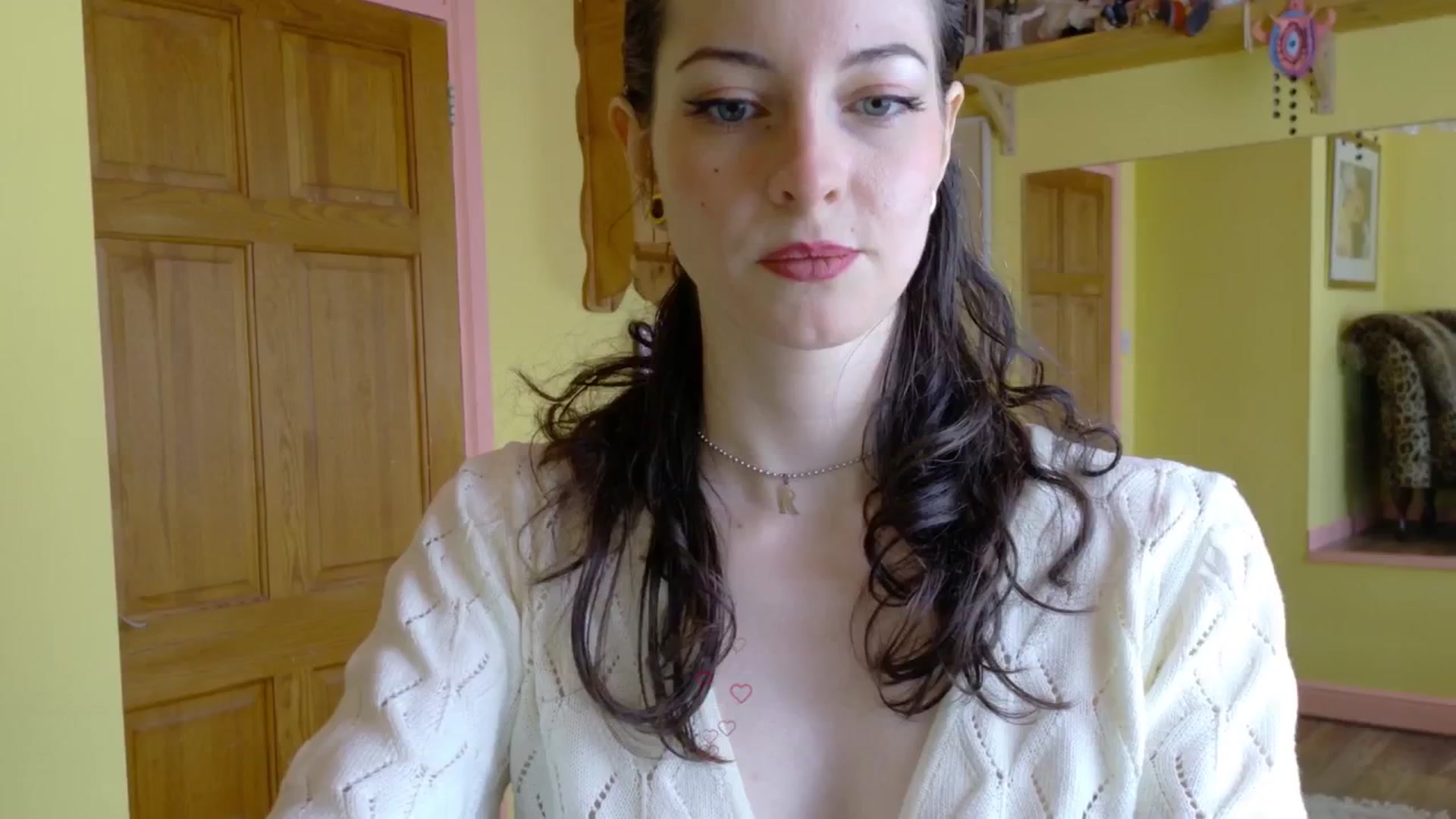 Gallery image thumbnail from sylksiren's myfreecams stream on, 04/17/2025, 16:38 image 17 of 20