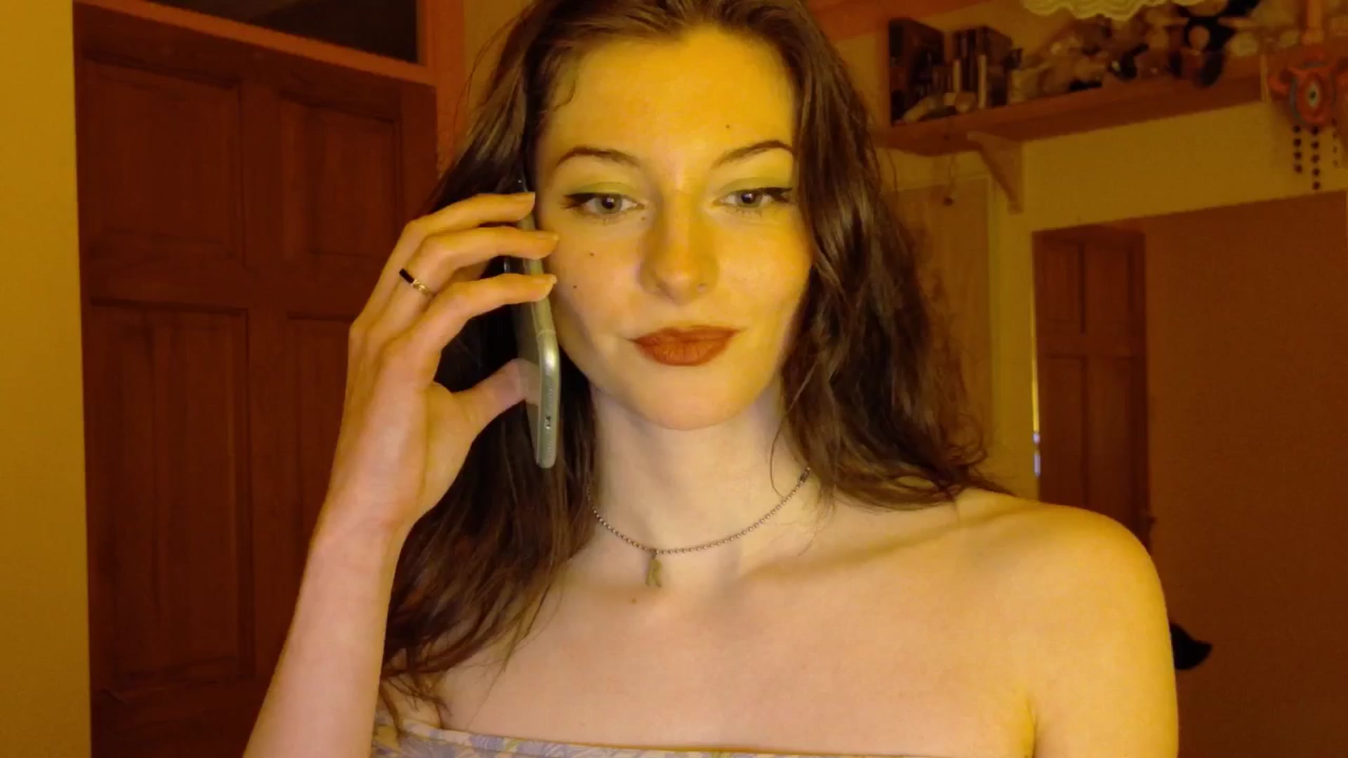Gallery image thumbnail from sylksiren's myfreecams stream on, 04/18/2025, 21:09 image 15 of 20