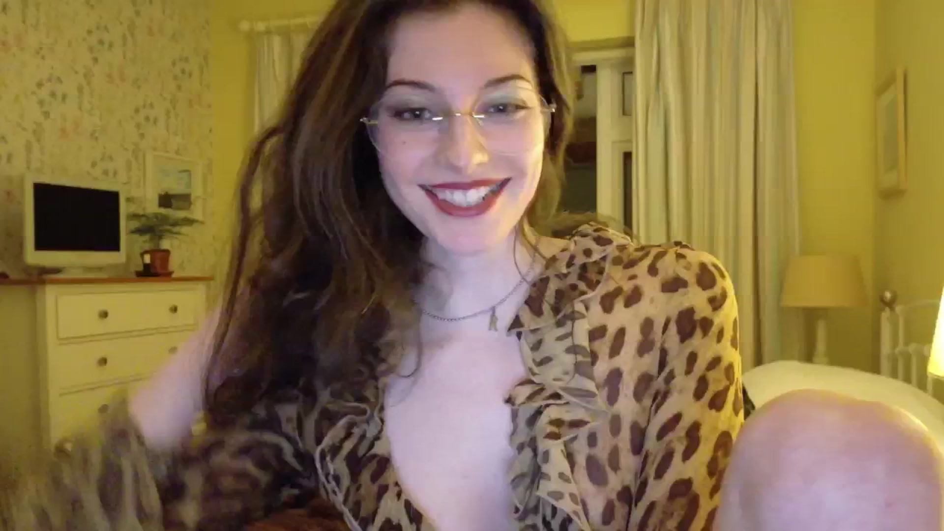 Gallery image thumbnail from sylksiren's myfreecams stream on, 04/26/2025, 21:13 image 20 of 20