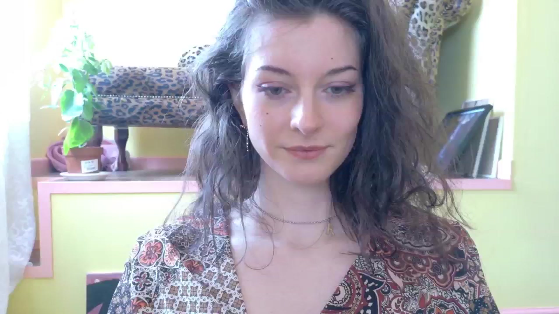 Gallery image thumbnail from sylksiren's myfreecams stream on, 04/28/2025, 13:37 image 15 of 20