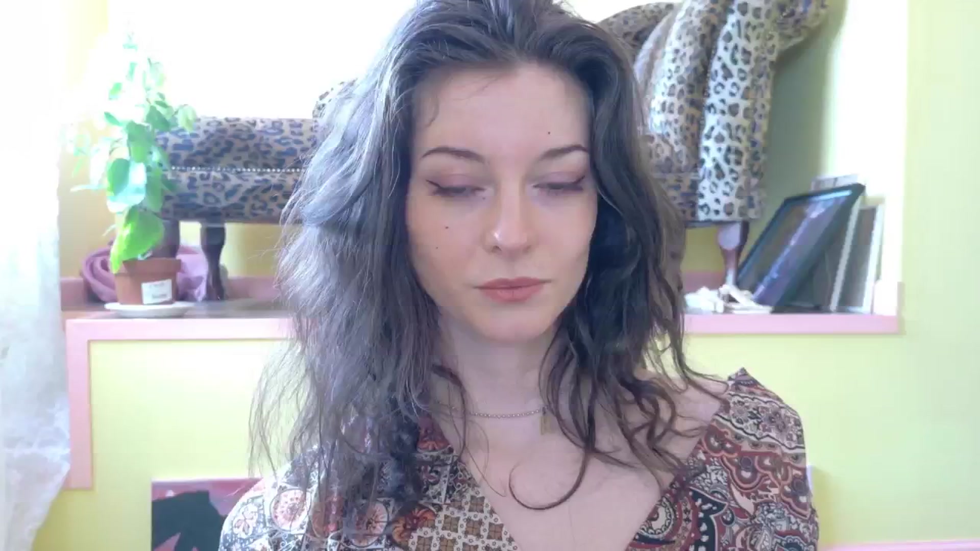 Gallery image thumbnail from sylksiren's myfreecams stream on, 04/28/2025, 13:37 image 20 of 20