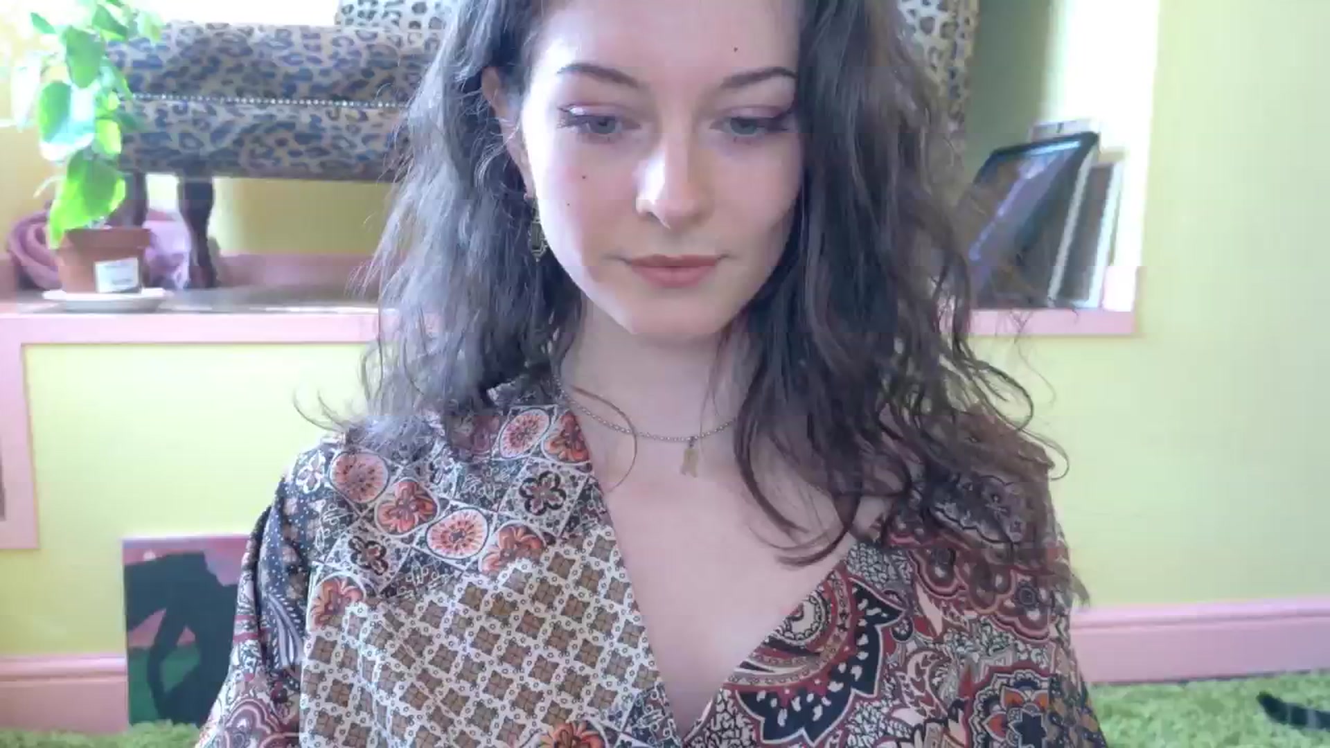 Gallery image thumbnail from sylksiren's myfreecams stream on, 04/28/2025, 13:37 image 8 of 20
