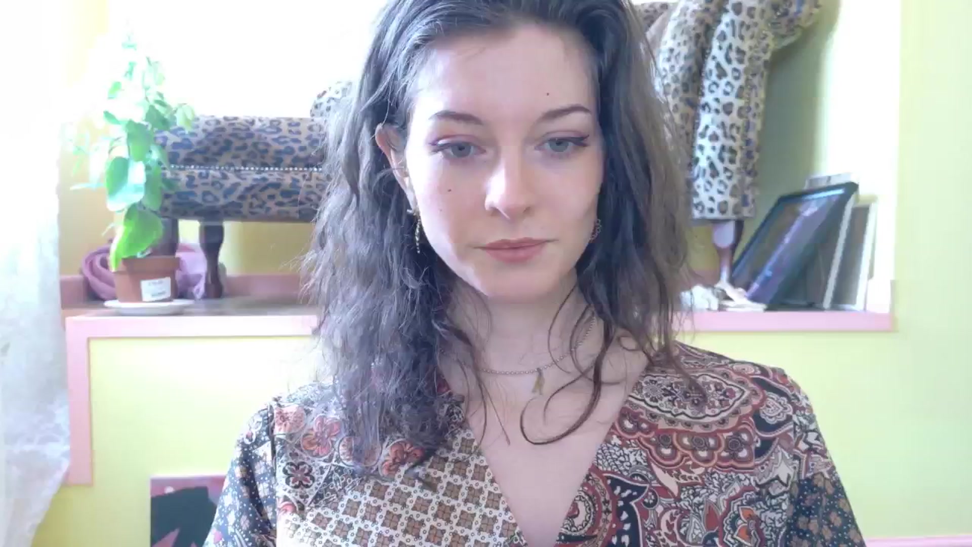 Gallery image thumbnail from sylksiren's myfreecams stream on, 04/28/2025, 13:53 image 3 of 20