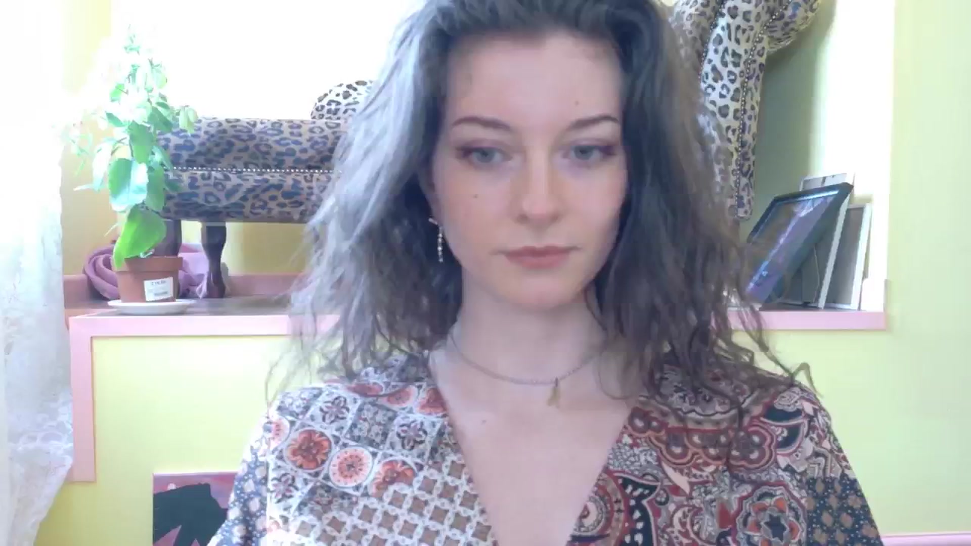 Gallery image thumbnail from sylksiren's myfreecams stream on, 04/28/2025, 13:53 image 11 of 20