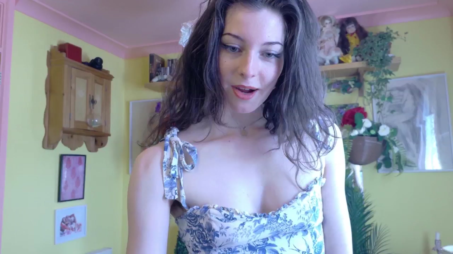 Gallery image thumbnail from sylksiren's myfreecams stream on, 04/30/2025, 15:49 image 8 of 20