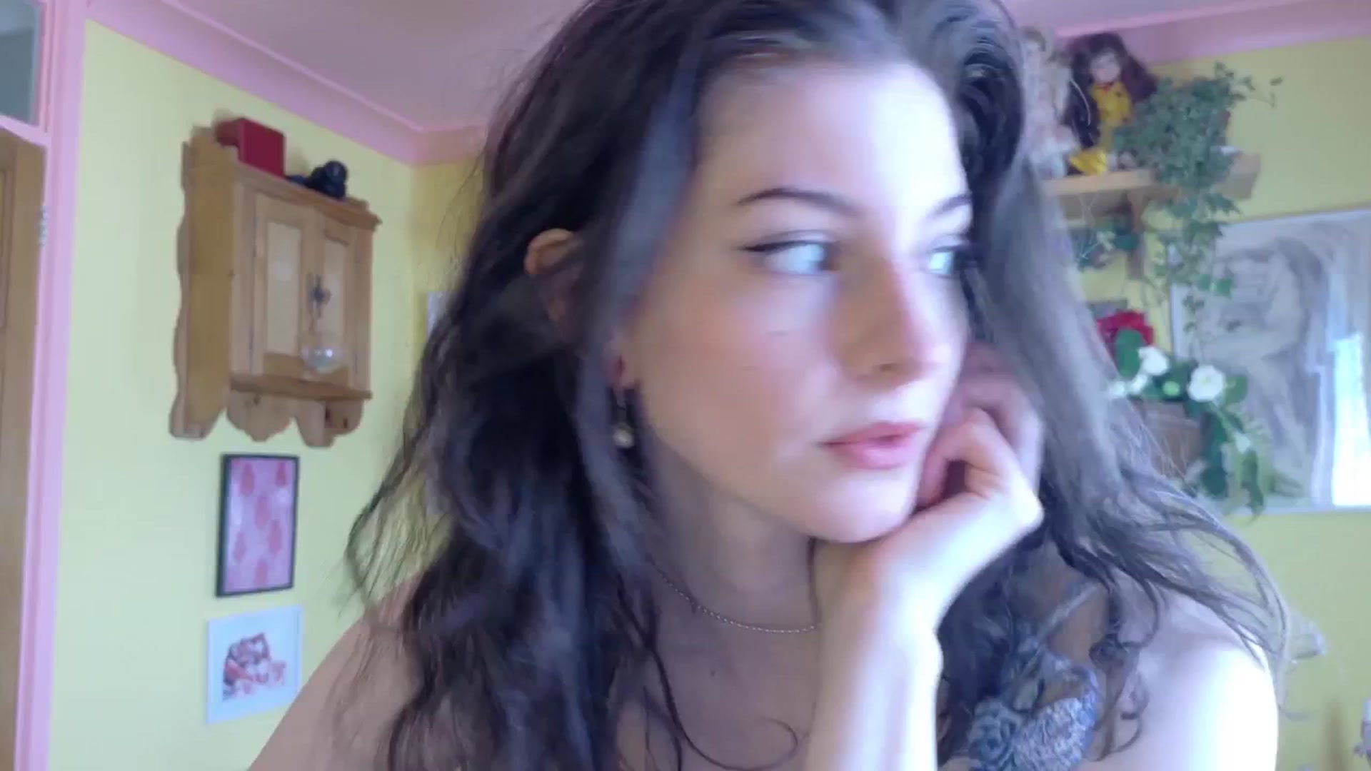 Gallery image thumbnail from sylksiren's myfreecams stream on, 04/30/2025, 15:49 image 2 of 20