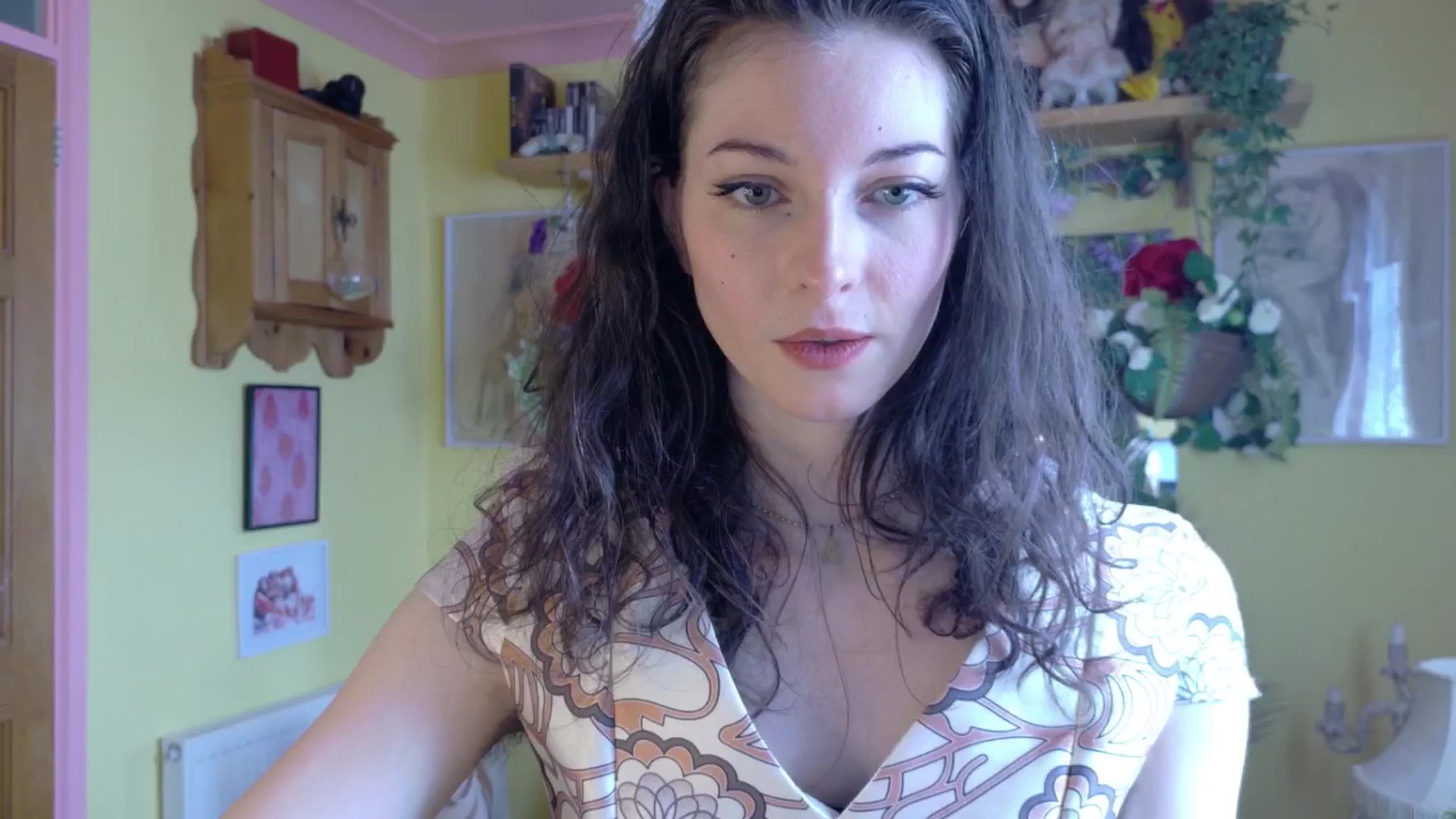 Gallery image thumbnail from sylksiren's myfreecams stream on, 05/02/2025, 14:03 image 15 of 20