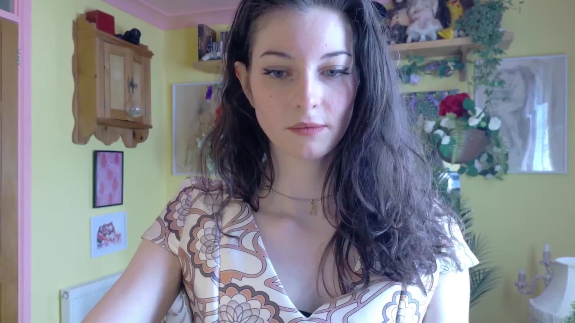Gallery image thumbnail from sylksiren's myfreecams stream on, 05/02/2025, 14:03 image 11 of 20