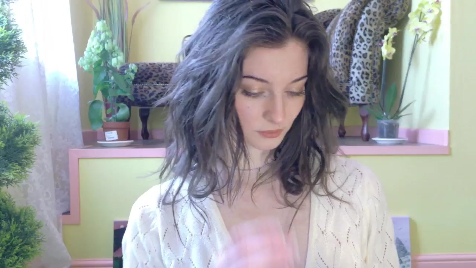 Gallery image thumbnail from sylksiren's myfreecams stream on, 05/05/2025, 17:27 image 1 of 20