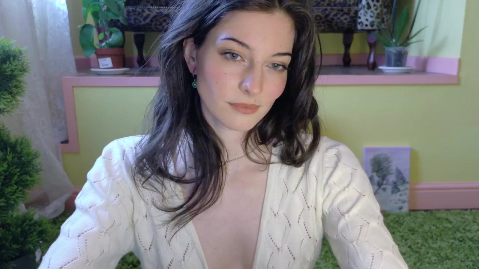 Gallery image thumbnail from sylksiren's myfreecams stream on, 05/05/2025, 17:27 image 13 of 20