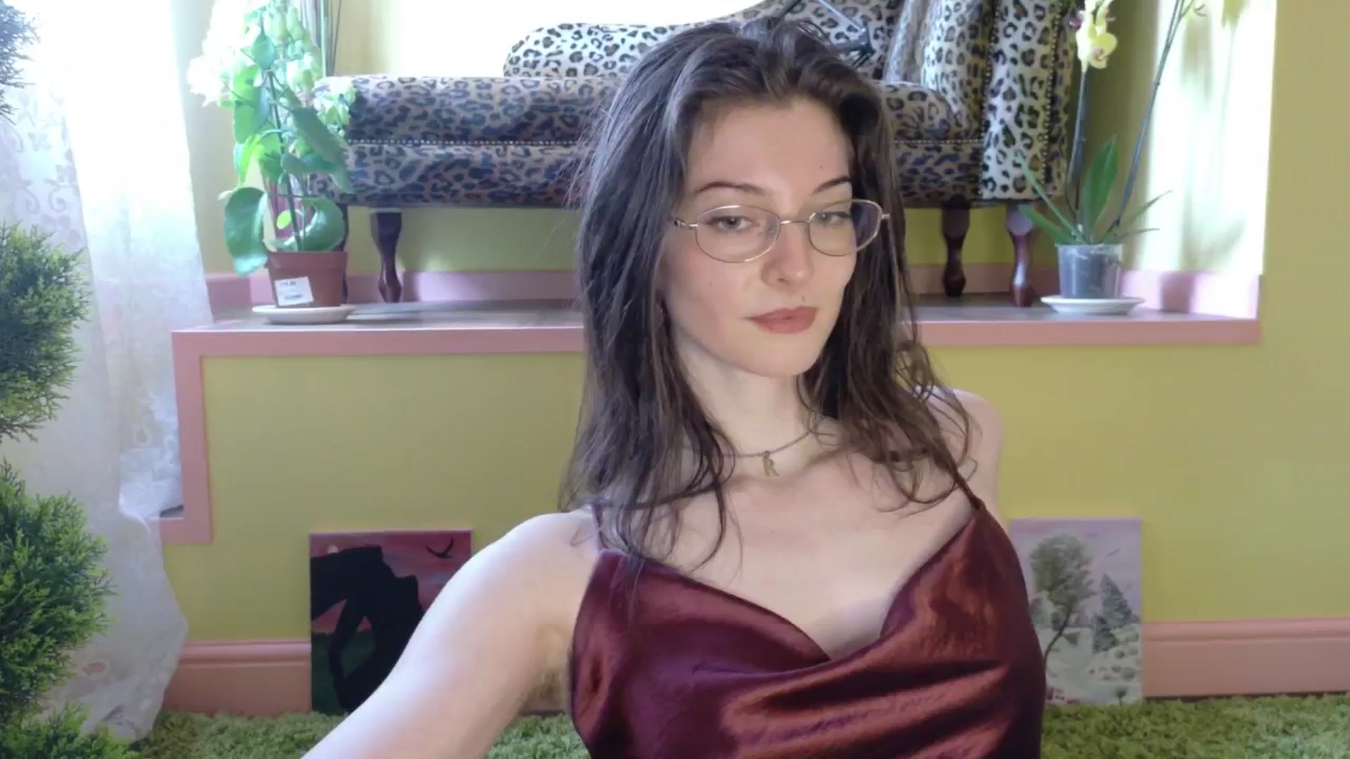 Gallery image thumbnail from sylksiren's myfreecams stream on, 05/06/2025, 15:02 image 19 of 20