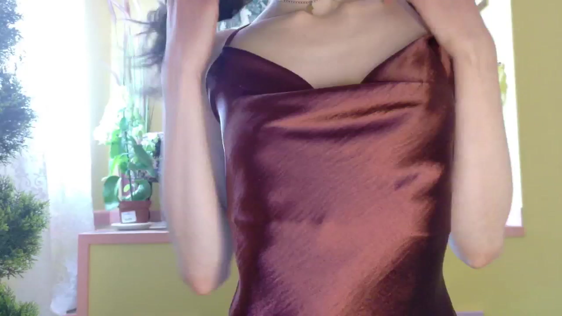 Gallery image thumbnail from sylksiren's myfreecams stream on, 05/06/2025, 15:02 image 18 of 20