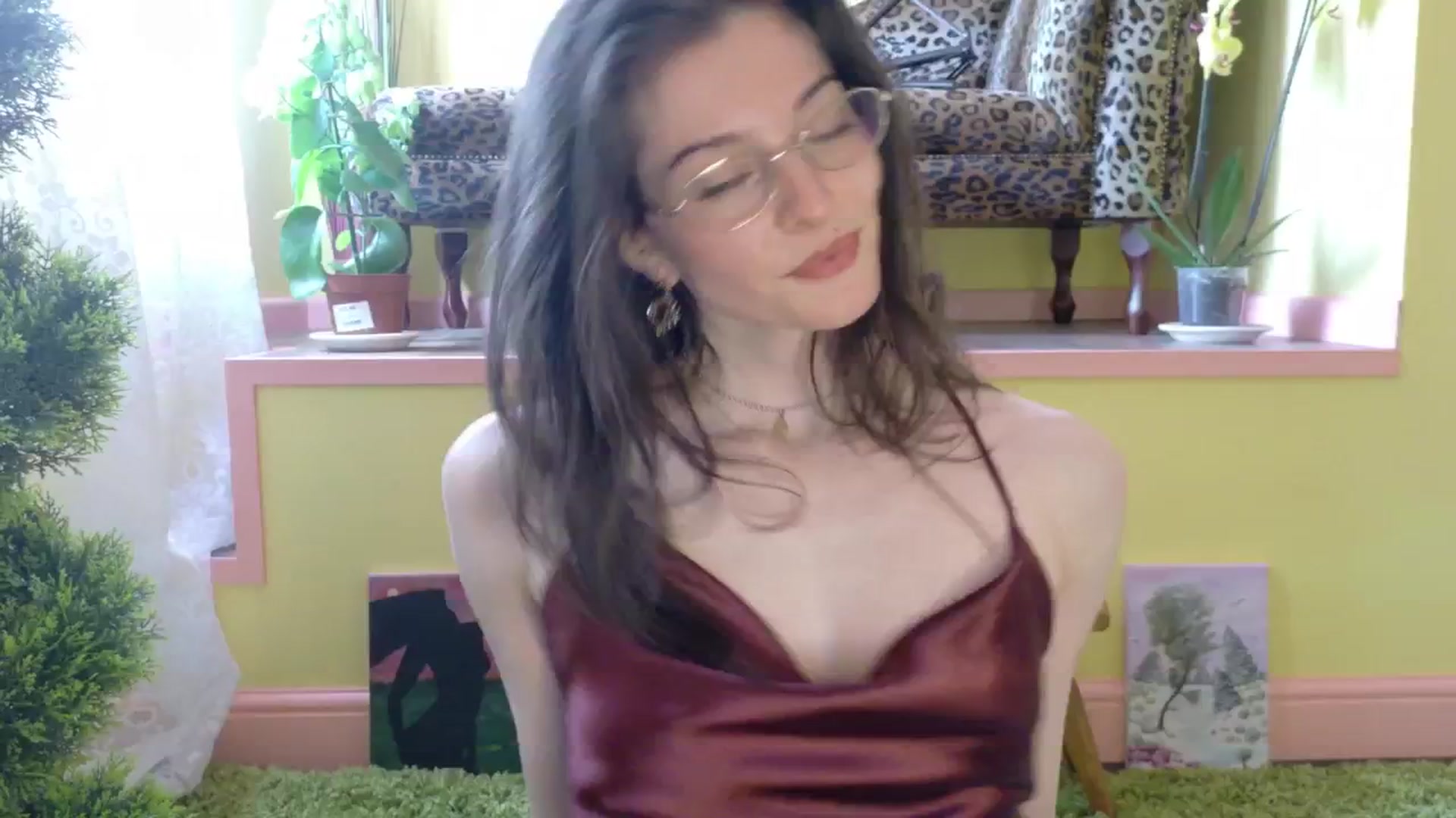 Gallery image thumbnail from sylksiren's myfreecams stream on, 05/06/2025, 15:02 image 17 of 20