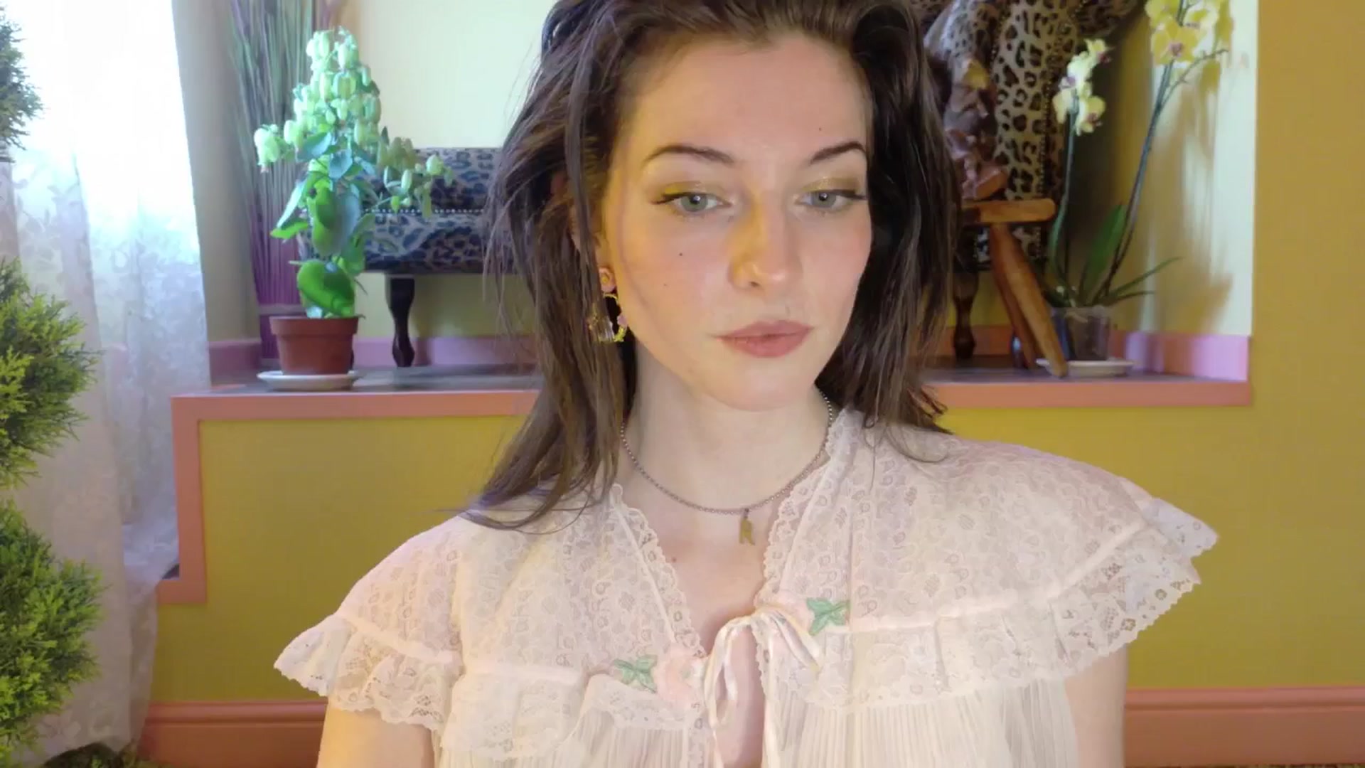 Gallery image thumbnail from sylksiren's myfreecams stream on, 05/07/2025, 19:31 image 4 of 20