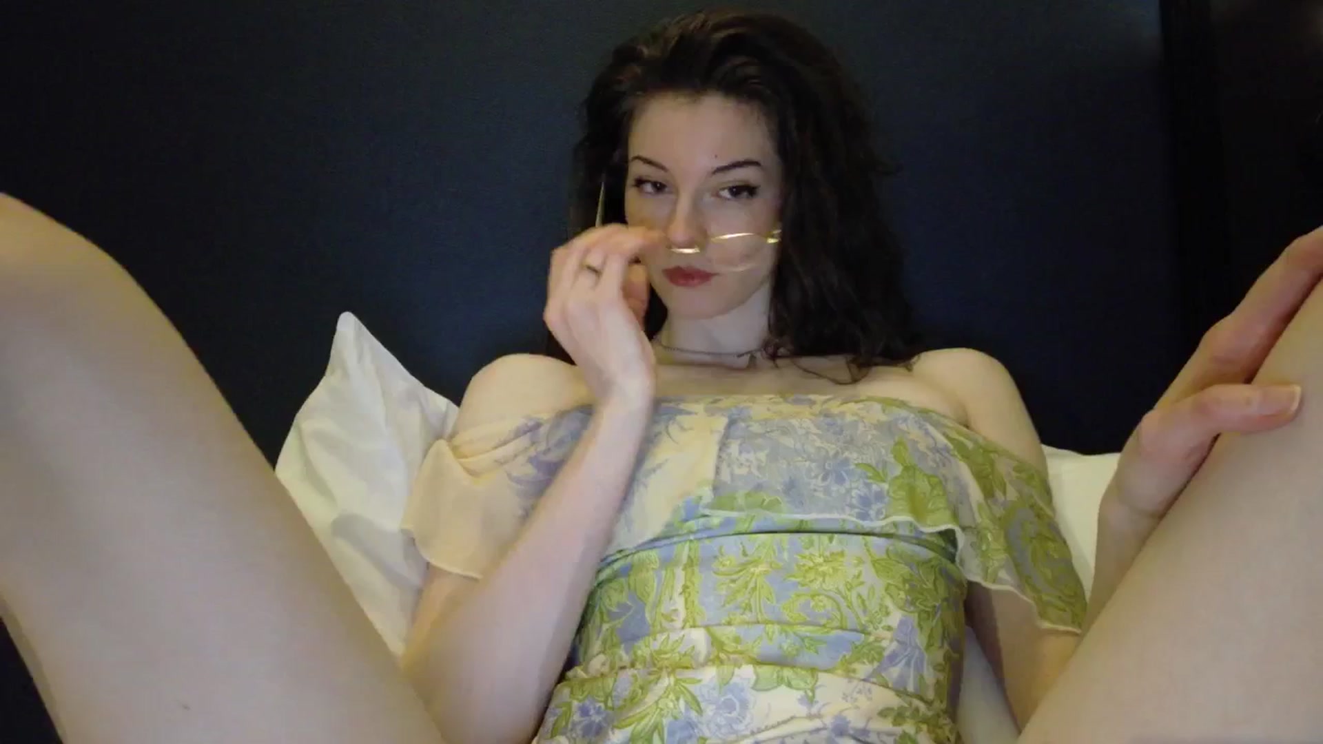 Gallery image thumbnail from sylksiren's myfreecams stream on, 05/11/2025, 20:25 image 11 of 20