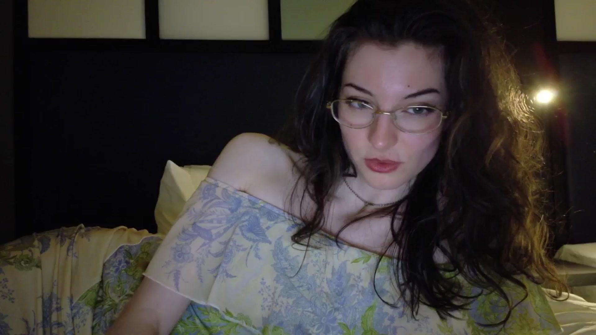Gallery image thumbnail from sylksiren's myfreecams stream on, 05/11/2025, 22:55 image 6 of 20