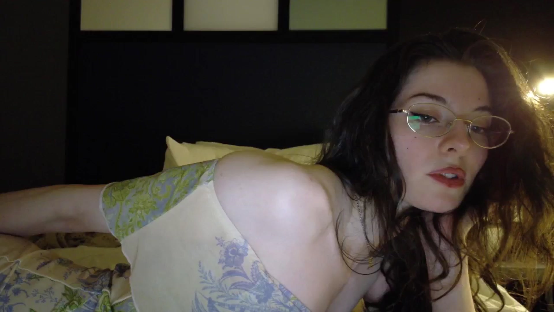 Gallery image thumbnail from sylksiren's myfreecams stream on, 05/11/2025, 22:55 image 11 of 20