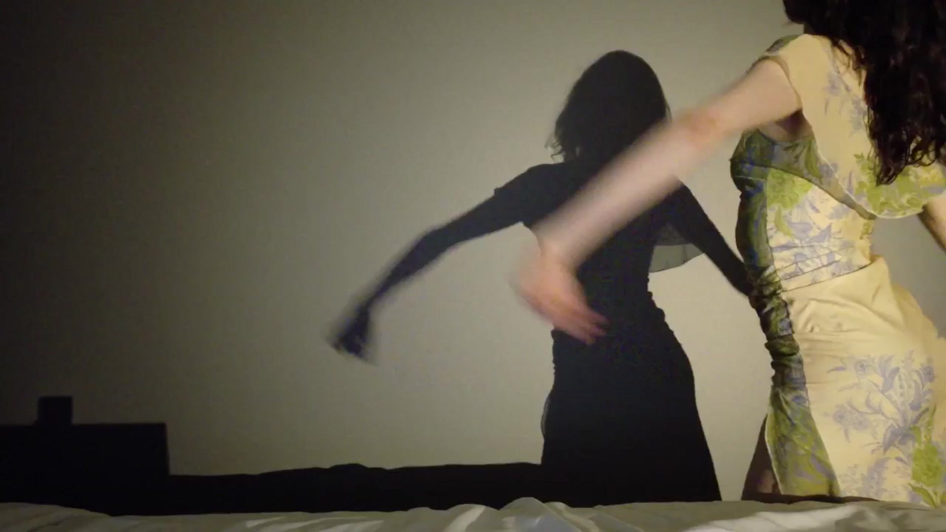 Gallery image thumbnail from sylksiren's myfreecams stream on, 05/11/2025, 22:55 image 16 of 20
