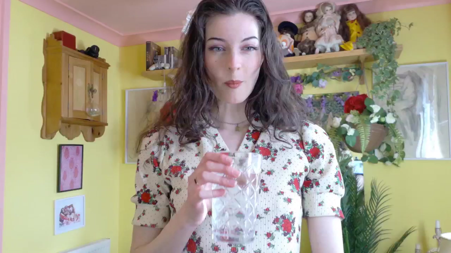 Gallery image thumbnail from sylksiren's myfreecams stream on, 05/14/2025, 14:58 image 3 of 20