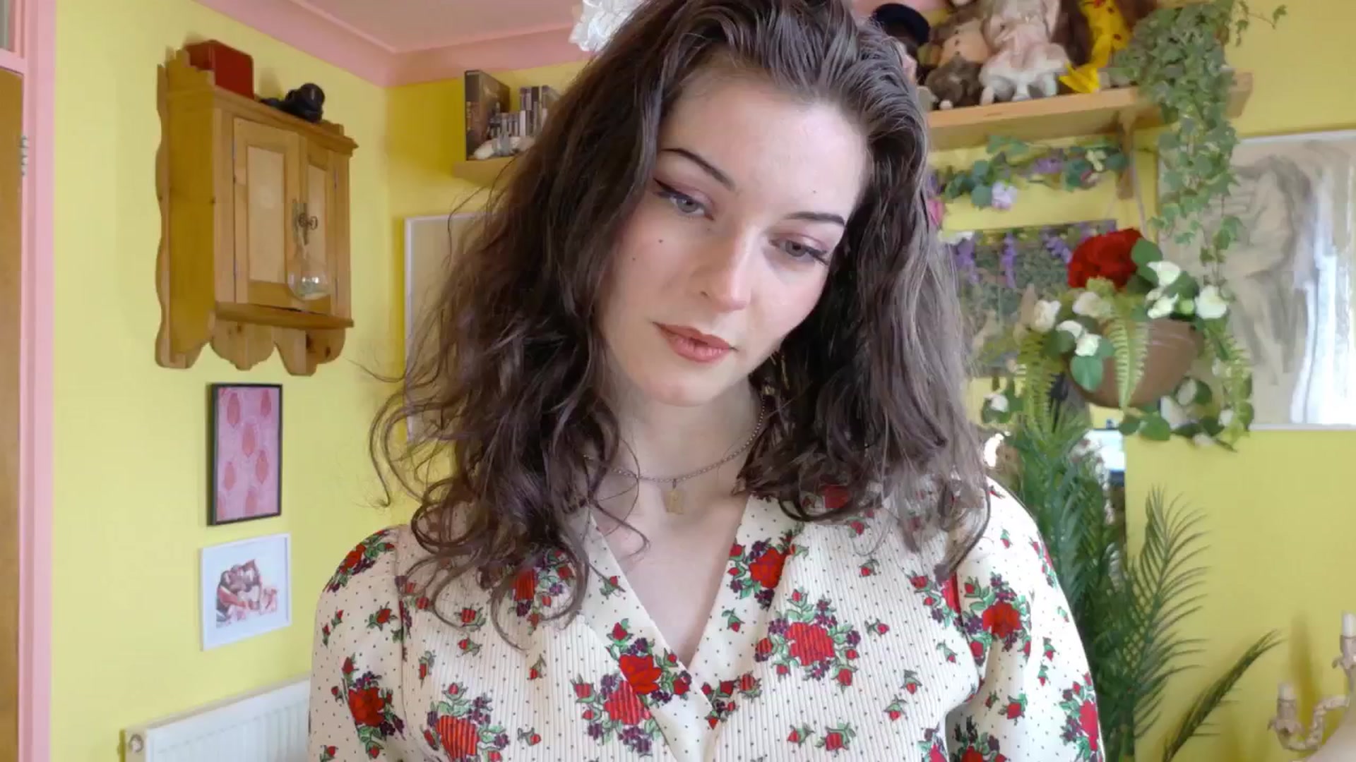 Gallery image thumbnail from sylksiren's myfreecams stream on, 05/14/2025, 14:58 image 12 of 20