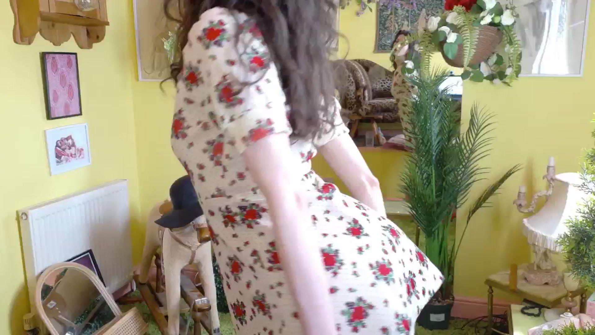 Gallery image thumbnail from sylksiren's myfreecams stream on, 05/14/2025, 14:58 image 7 of 20
