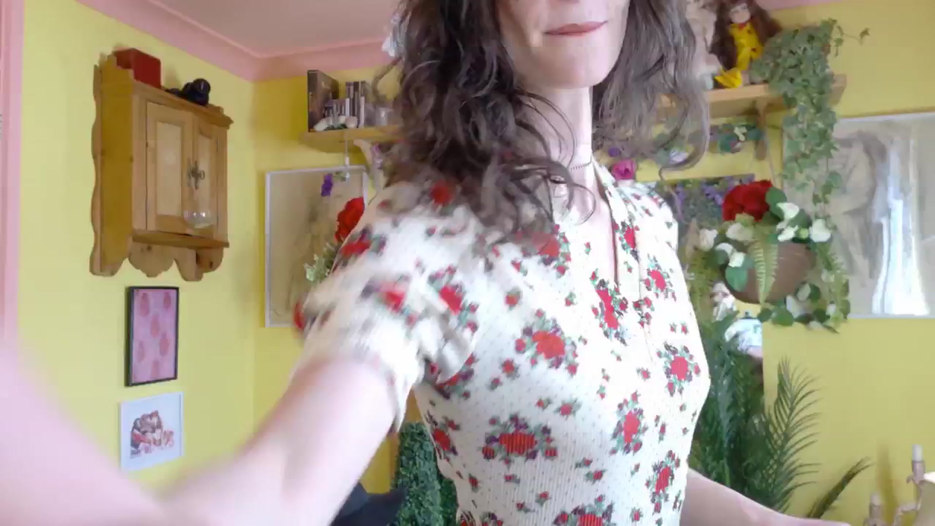 Gallery image thumbnail from sylksiren's myfreecams stream on, 05/14/2025, 14:58 image 6 of 20