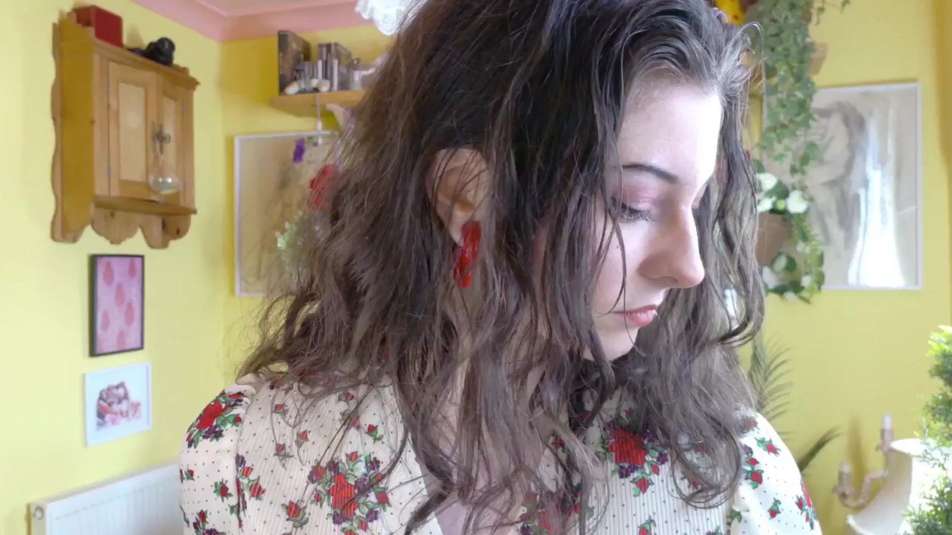 Gallery image thumbnail from sylksiren's myfreecams stream on, 05/14/2025, 14:58 image 17 of 20
