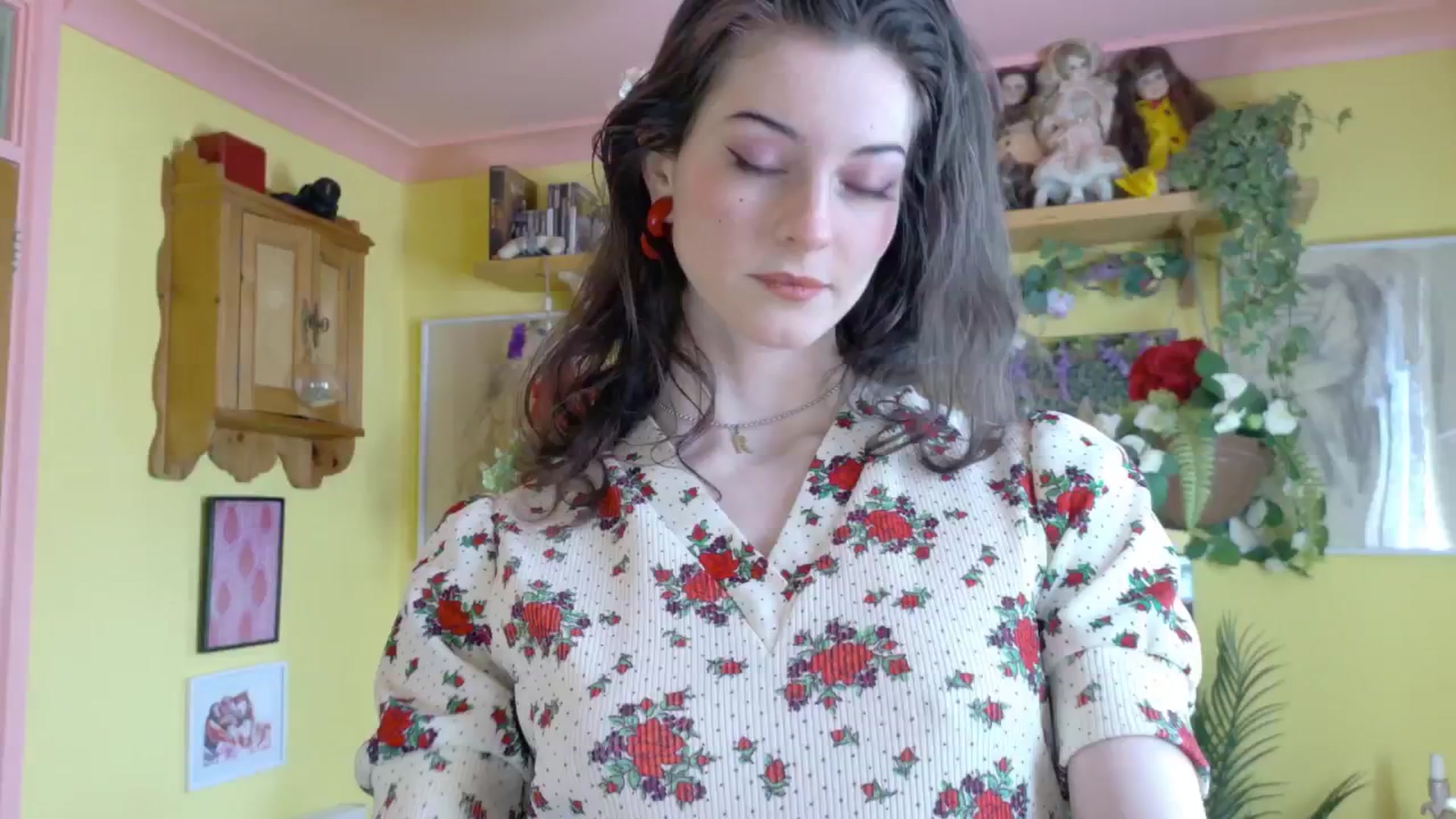 Gallery image thumbnail from sylksiren's myfreecams stream on, 05/14/2025, 14:58 image 8 of 20