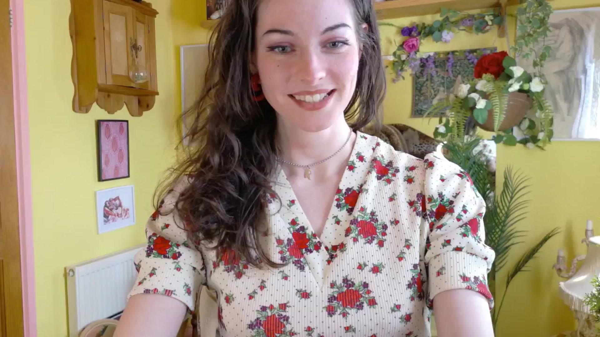 Gallery image thumbnail from sylksiren's myfreecams stream on, 05/14/2025, 15:16 image 18 of 20